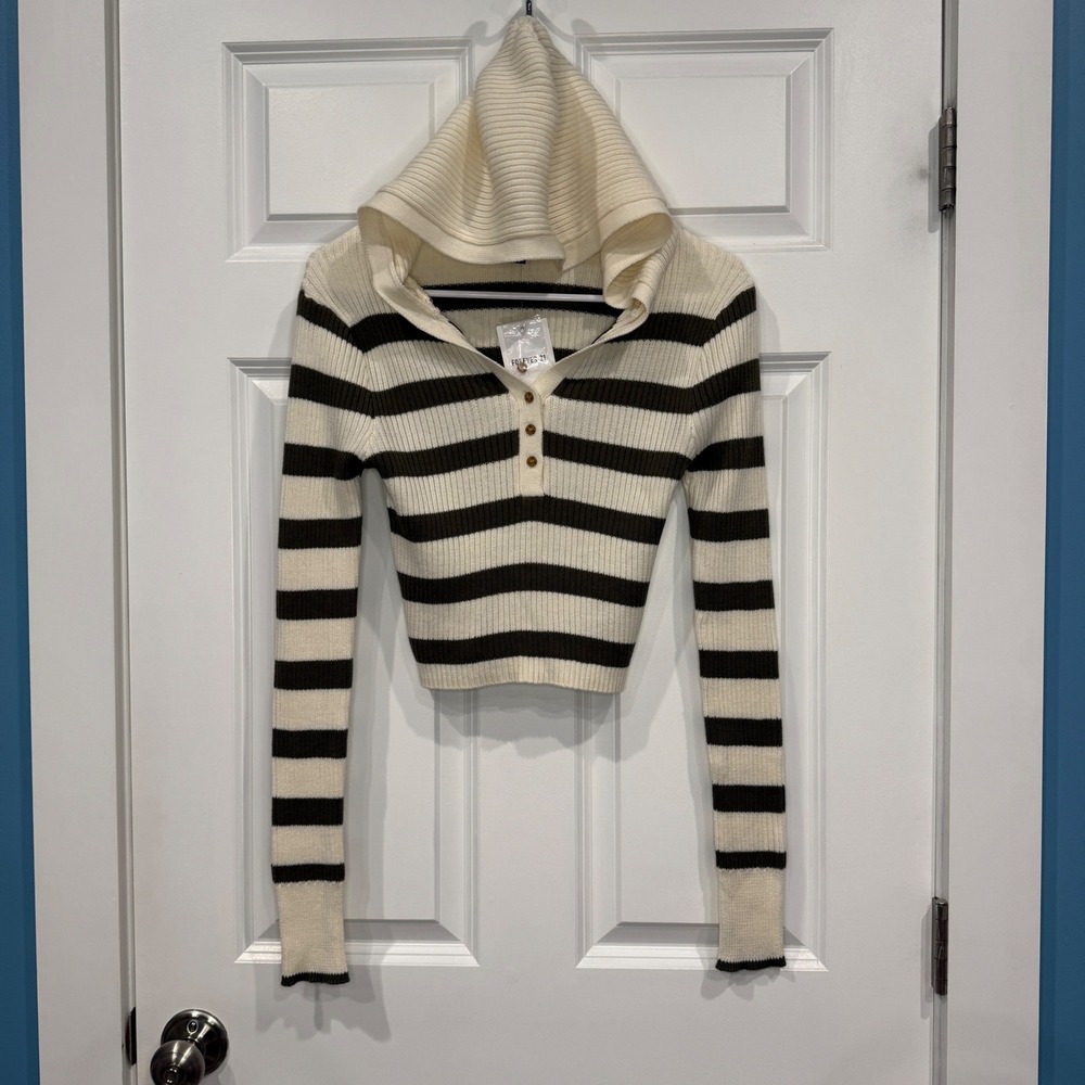 Forever 21 Striped Ribbed Knit Hooded Henley Sweater Olive Cream Size Small NWT